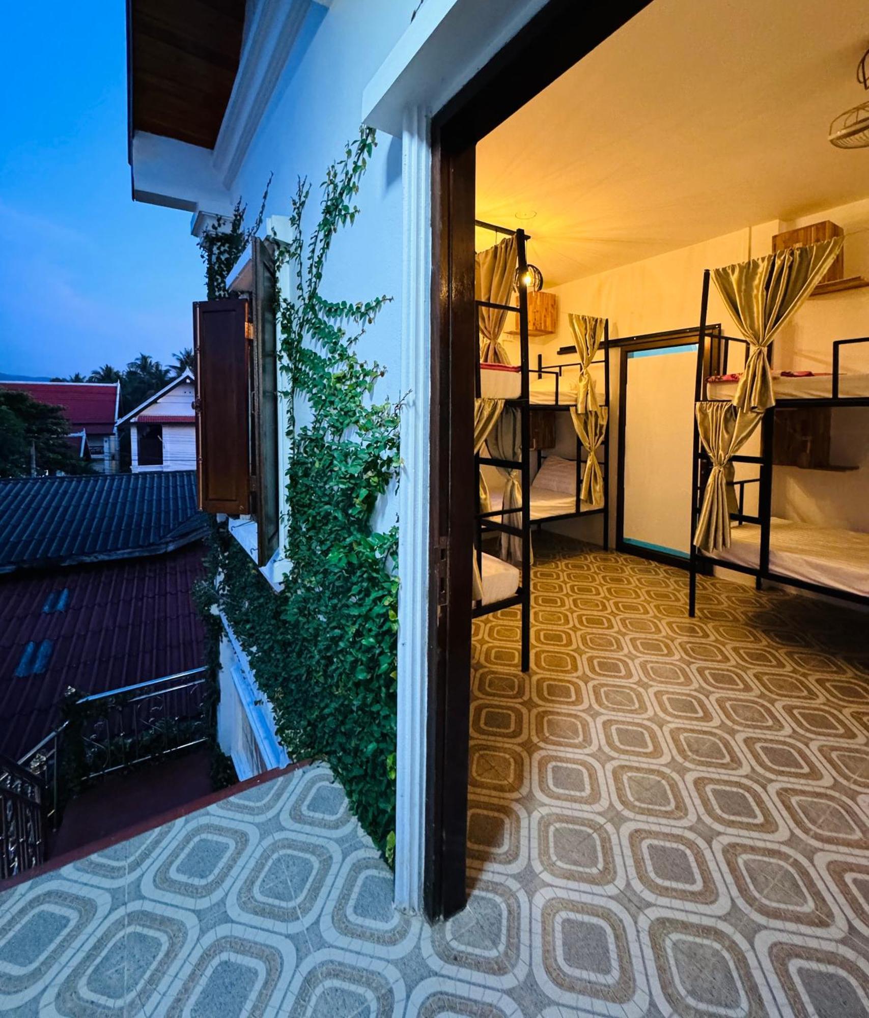 Sabai Sabai Backpackers Hostel Luang Prabang Exterior foto